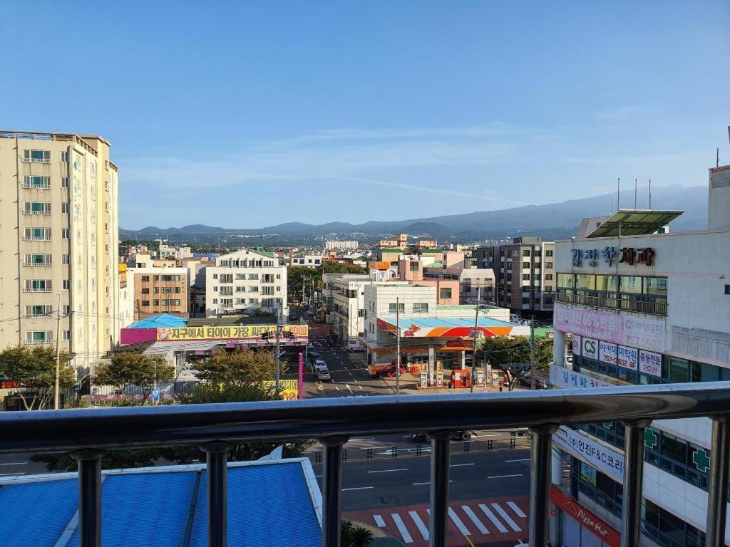 Emerald Ace Hotel Jeju by Eksteriør bilde